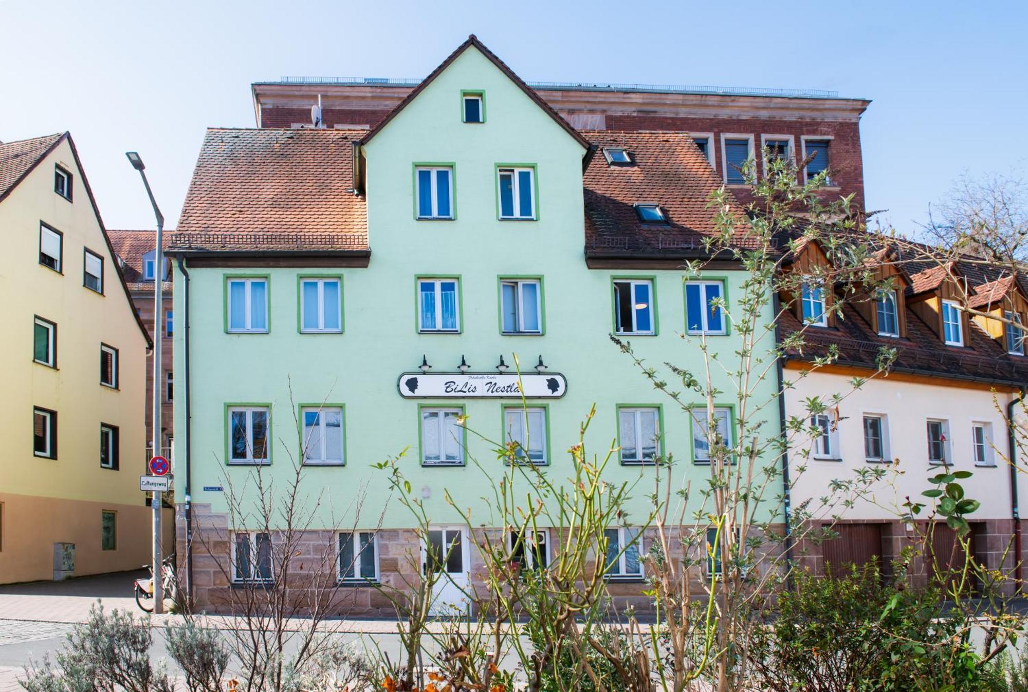 Haus99 Budget Pension & Apartments Fürth Esterno foto