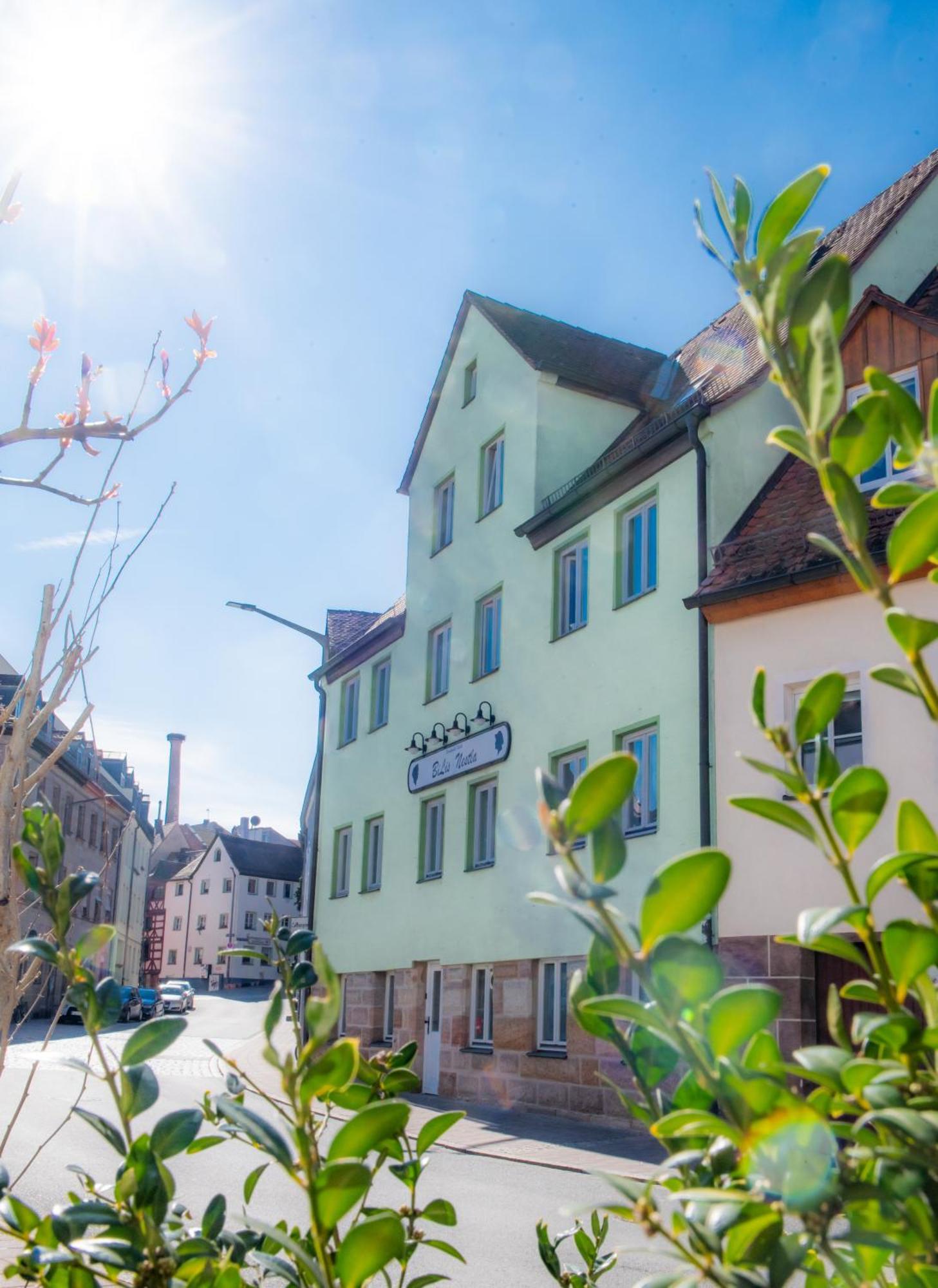 Haus99 Budget Pension & Apartments Fürth Esterno foto
